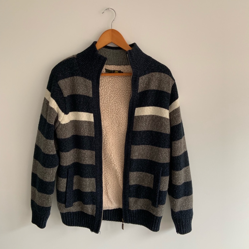 Cardigan - Picture 3 of 3